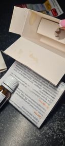 Здравствуйте! Сегодня получила заказ лак Миколепт. Флакон был вскрыт, произошло протекание лака в коробку.